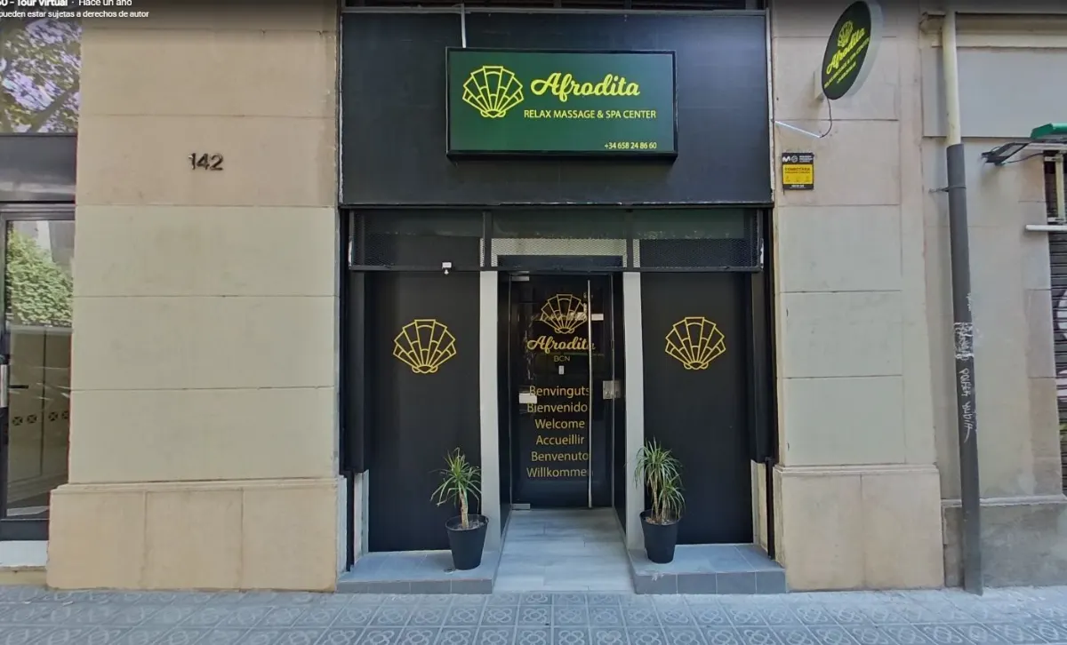 Fachada de Afrodita BCN en Carrer de Villarroel 142, Barcelona